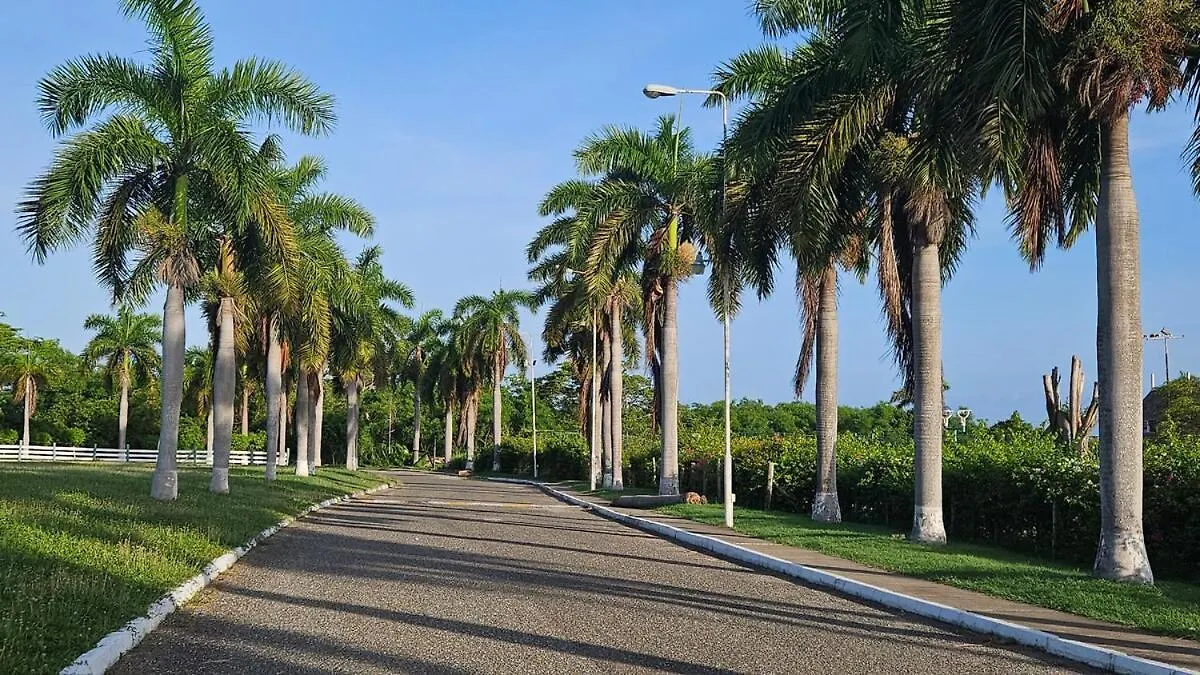 Studio Apt, Natural Beach And Pool G199A Montego Bay Appartamento